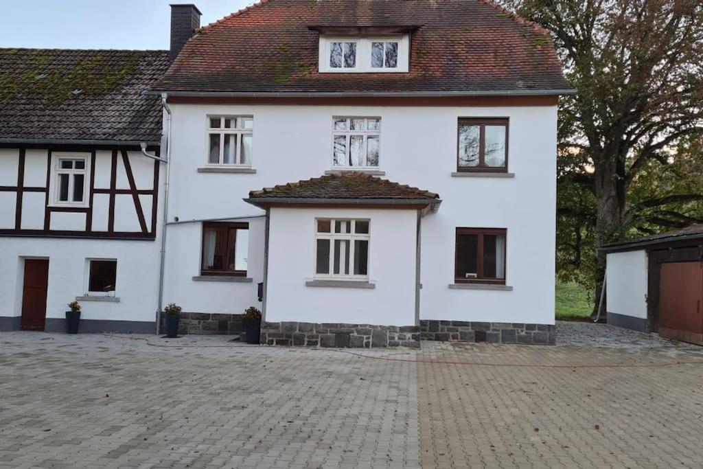 Lindenwohnung An Historischer Muehle Holzhausen  Buitenkant foto