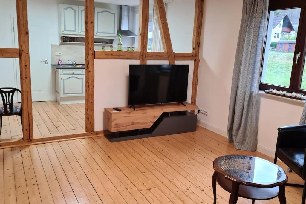 Lindenwohnung An Historischer Muehle Holzhausen  Buitenkant foto